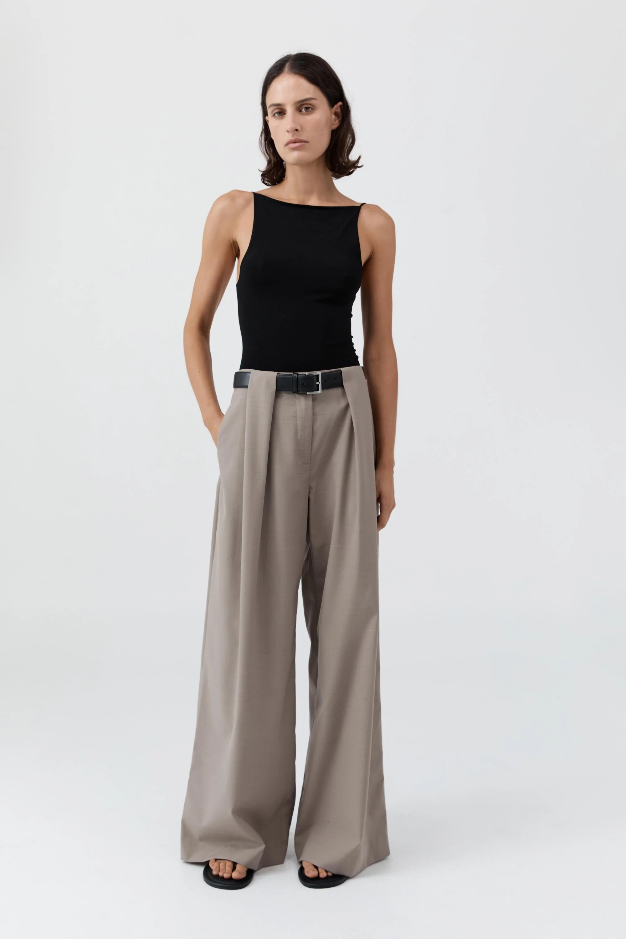 Pleat Loop Pants - Mousse