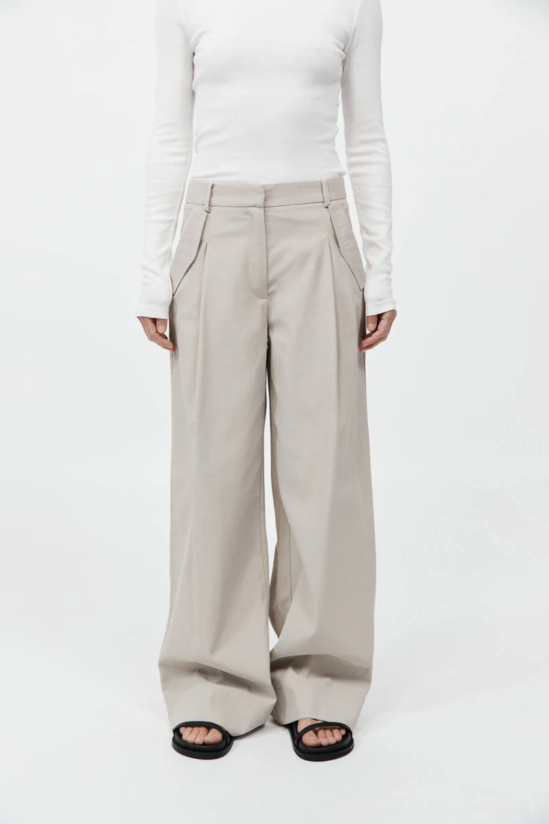 Utility Pleat Pants - Creme