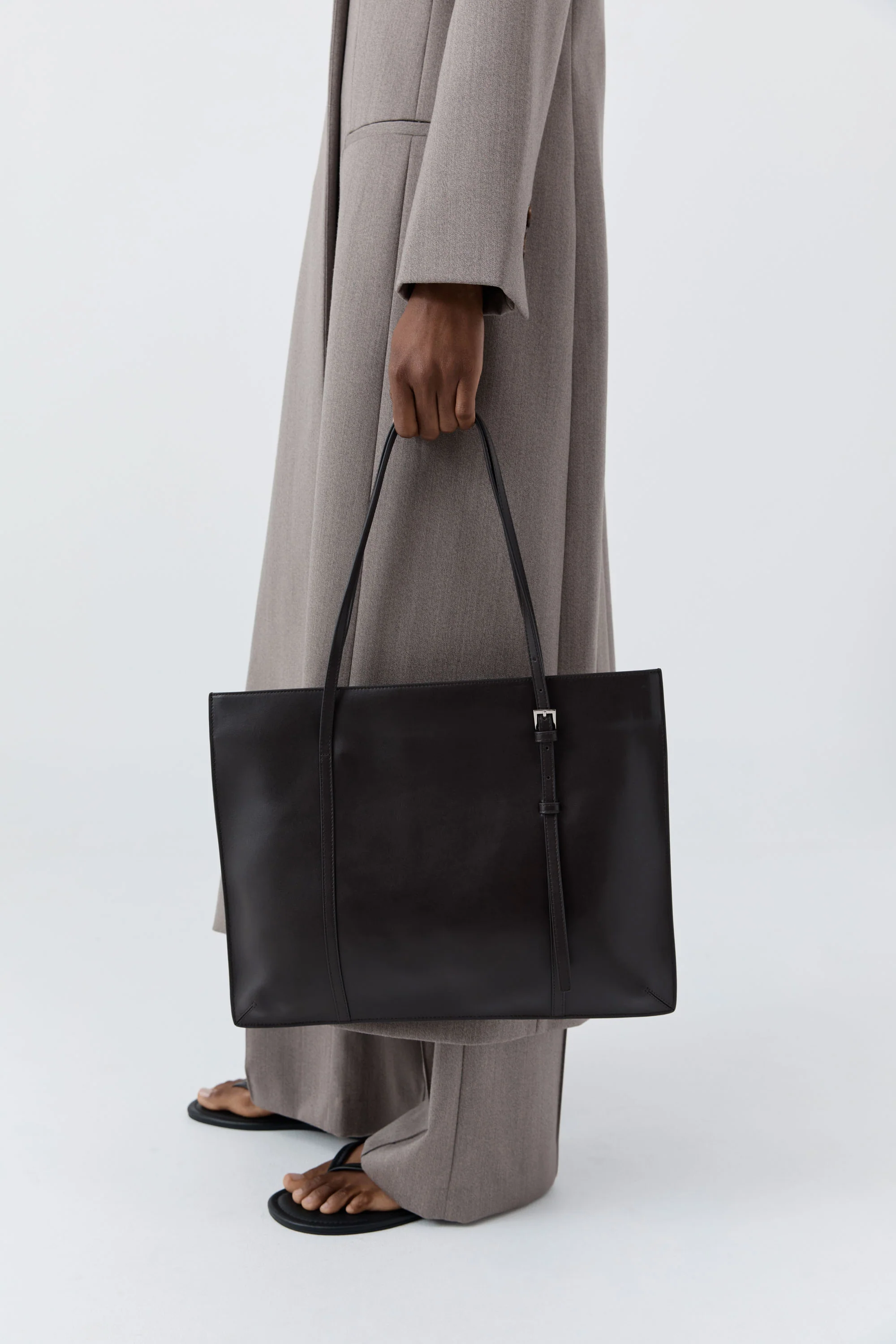 90s Messenger Tote - Coffee