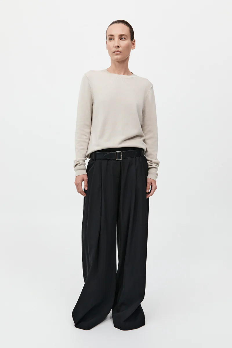 Classic Crew Neck Sweater - Creme