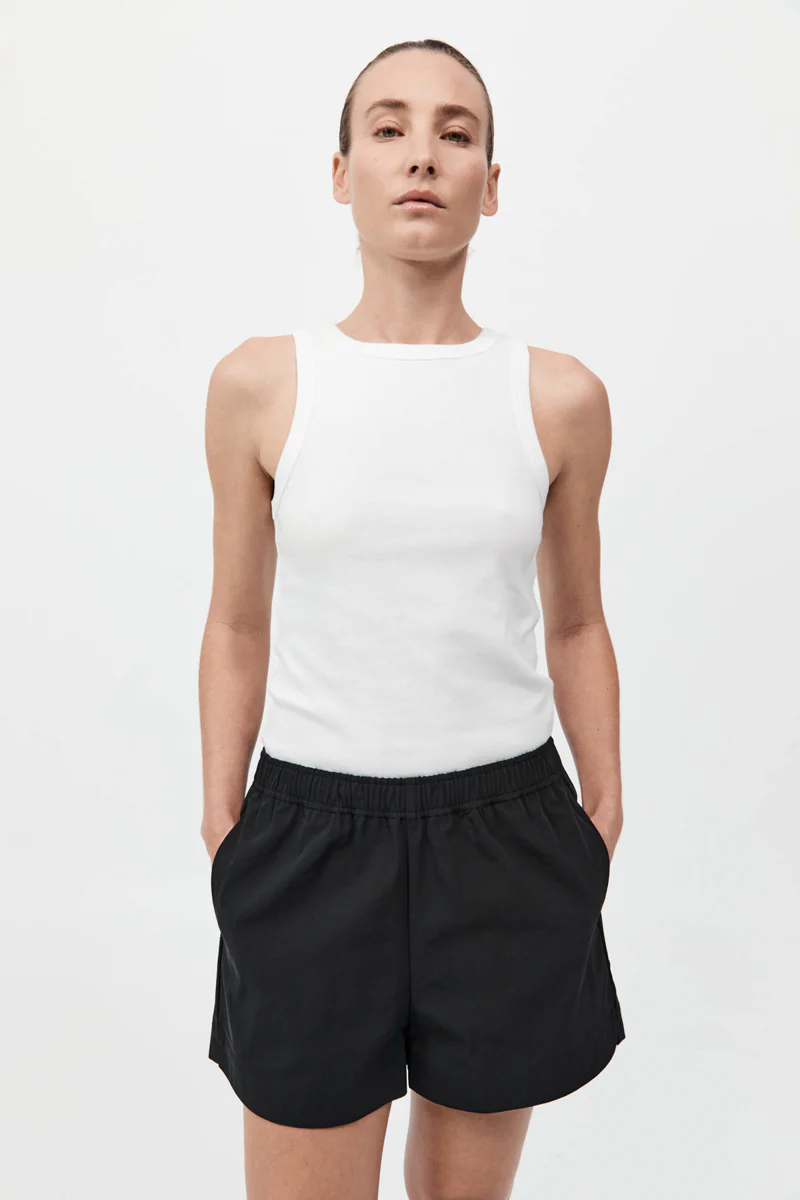 Relaxed Short - Black