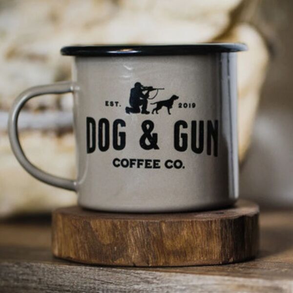 Dog & Gun Enamel Mug / White