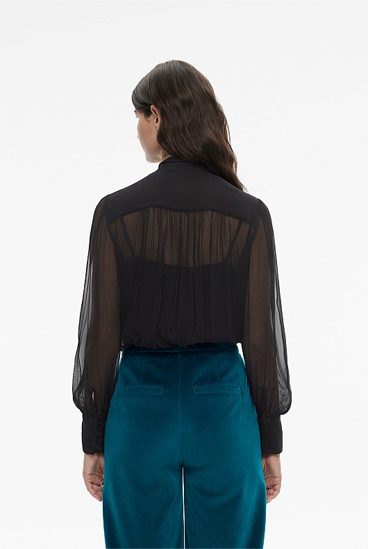 Yoryu Pussybow Blouse - Black