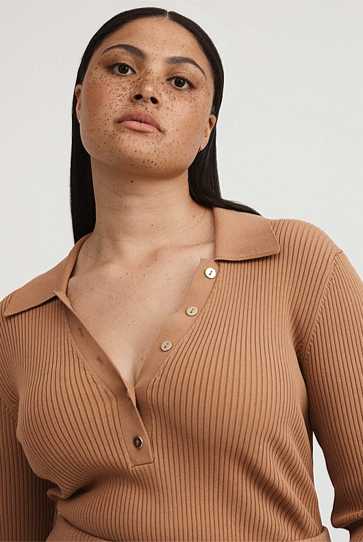 Crepe Collar Henley - Camel