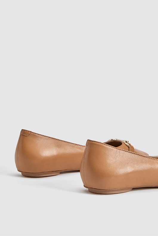 Snaffle Leather Pointed Flat - Caramel