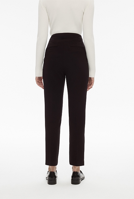 Classic Tapered Pant - Black