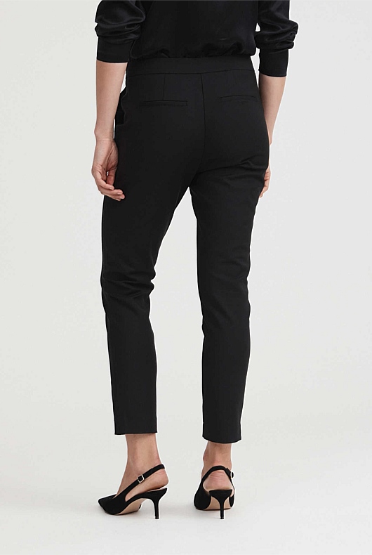 Slim Cropped Pant - Black