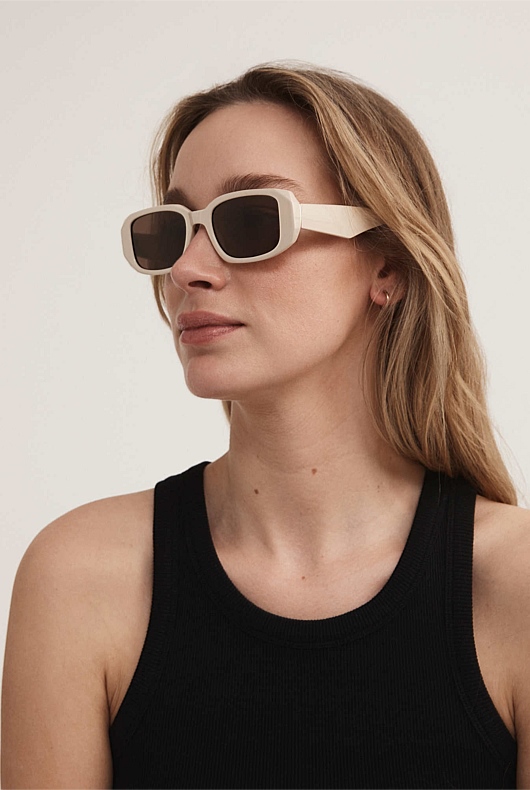 Banks Sunglasses - Sand