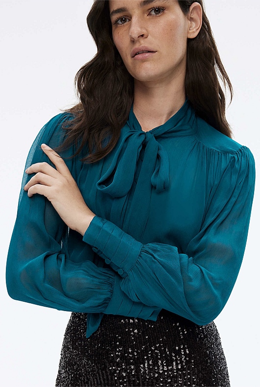 Yoryu Pussybow Blouse - Peacock Blue