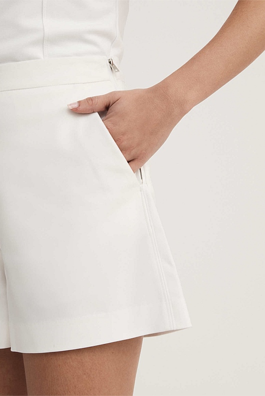 Structured Short - Chalk