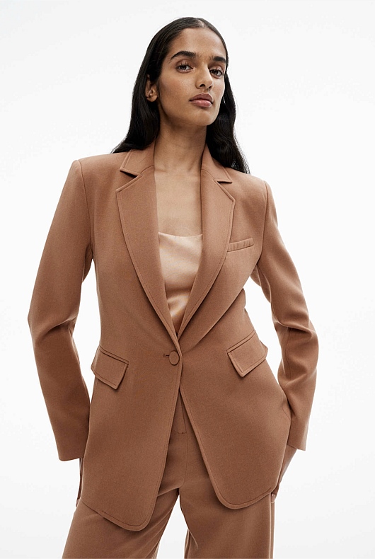 Classic Single-Breasted Blazer - Camel