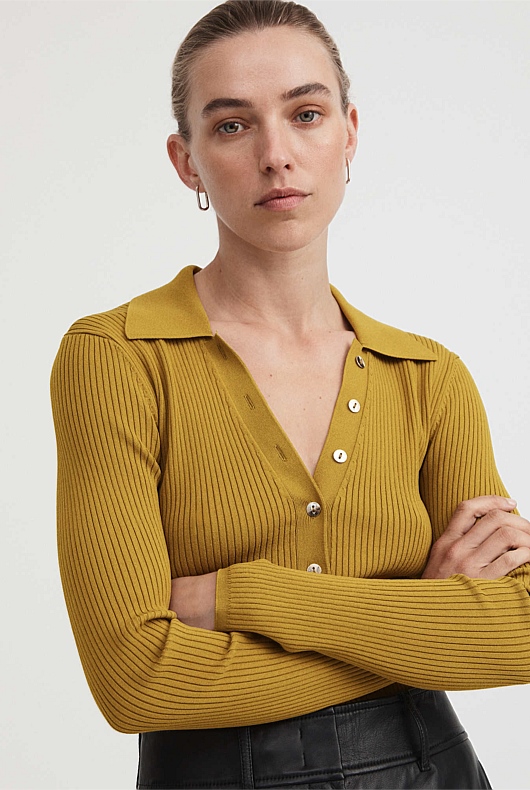 Crepe Collar Henley - Chartreuse