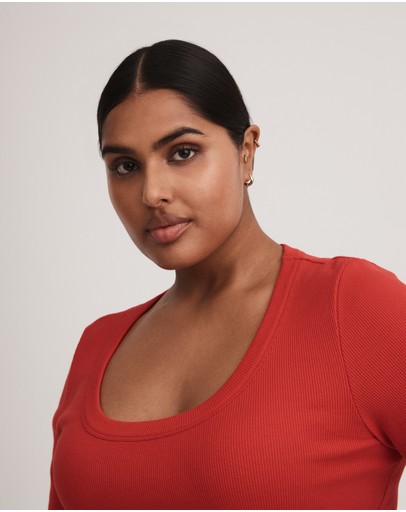 Witchery Cotton Rib Scoop Tee