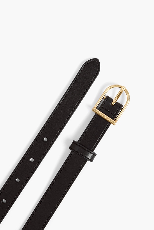 Curved Buckle Slim Belt - Black