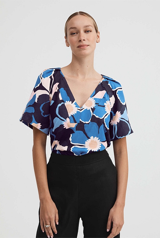 Daisy Floral Blouse - Blue Black