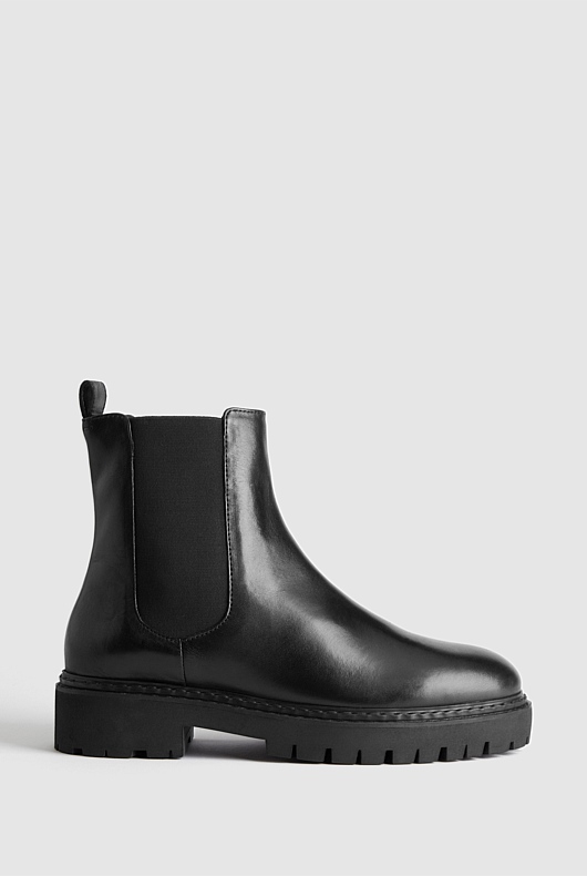 Leather Lug Sole Gusset Boot - Black