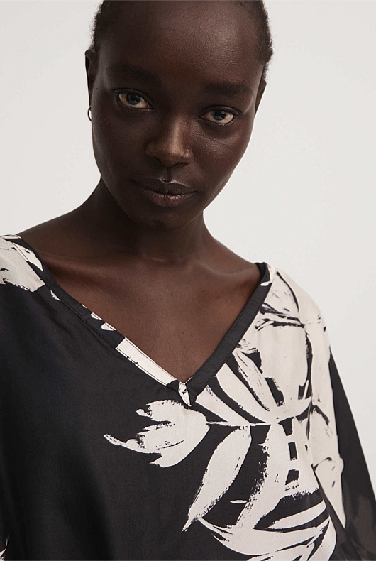 Silk Print Kaftan - Black