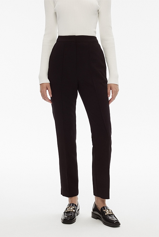 Classic Tapered Pant - Black