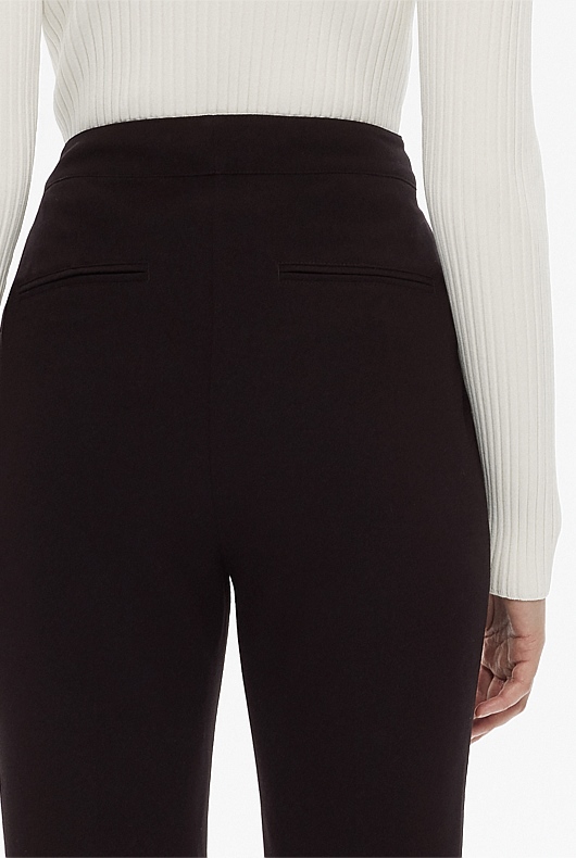 Classic Tapered Pant - Black