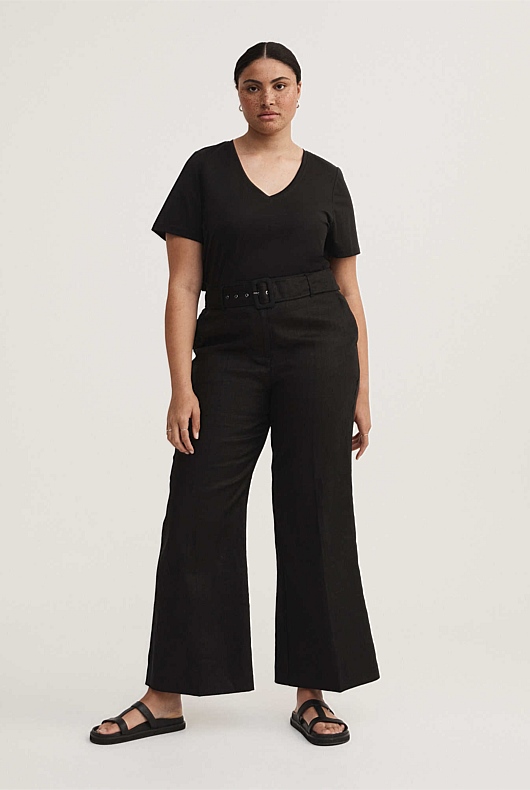 Cotton Staple V Neck Tee - Black