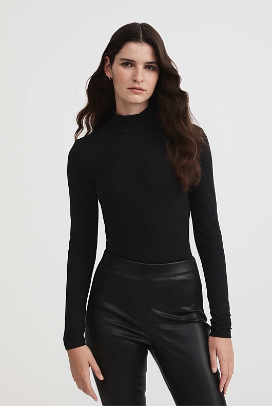 Rib Turtleneck Top - Black