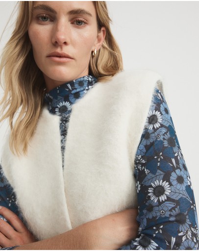 Witchery Knitted Gilet