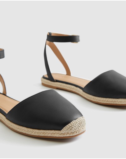 Witchery Ava Leather Flat