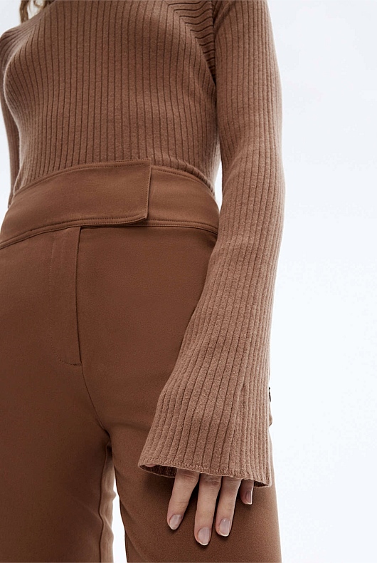 Rib Wide V Neck Knit - Camel