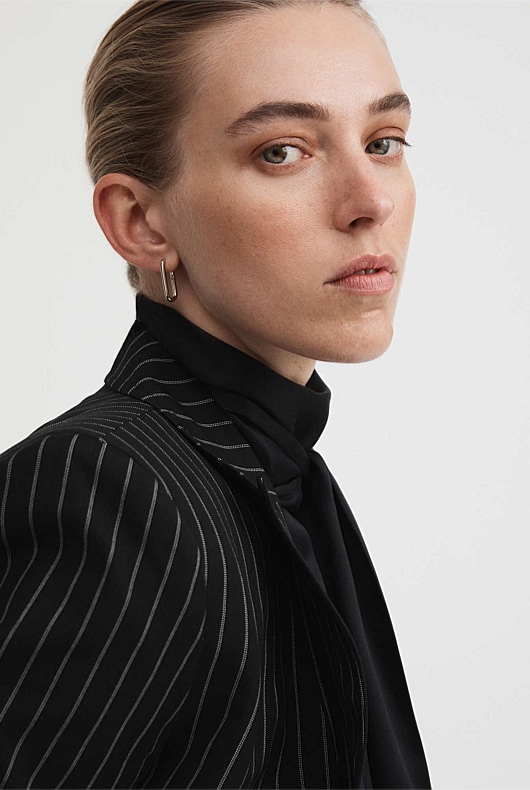 Single-Breasted Pinstripe Blazer - Black