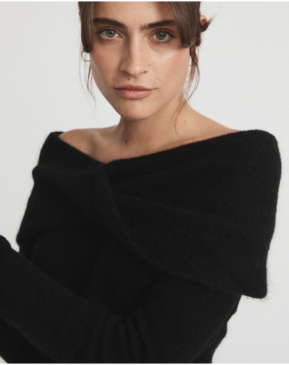 Witchery Twist Front Knit