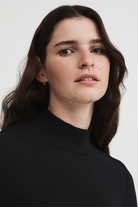 Rib Turtleneck Top - Black