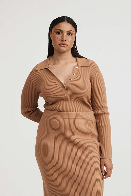 Crepe Collar Henley - Camel