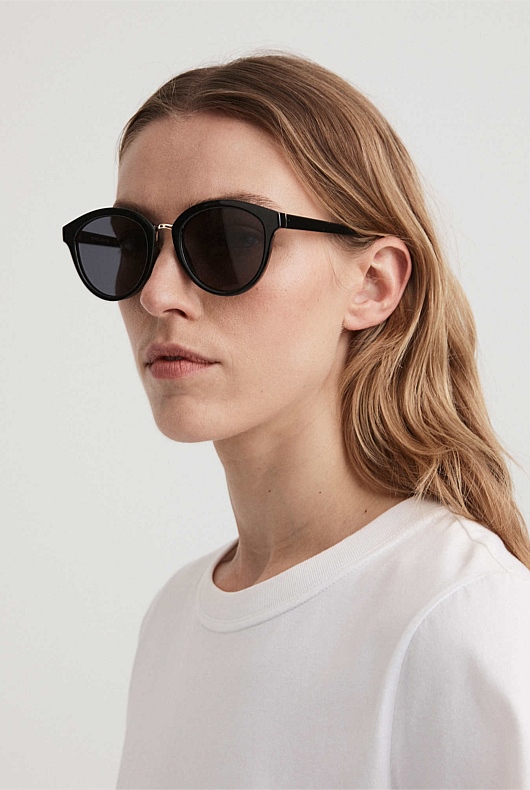Maebel Sunglasses - Black