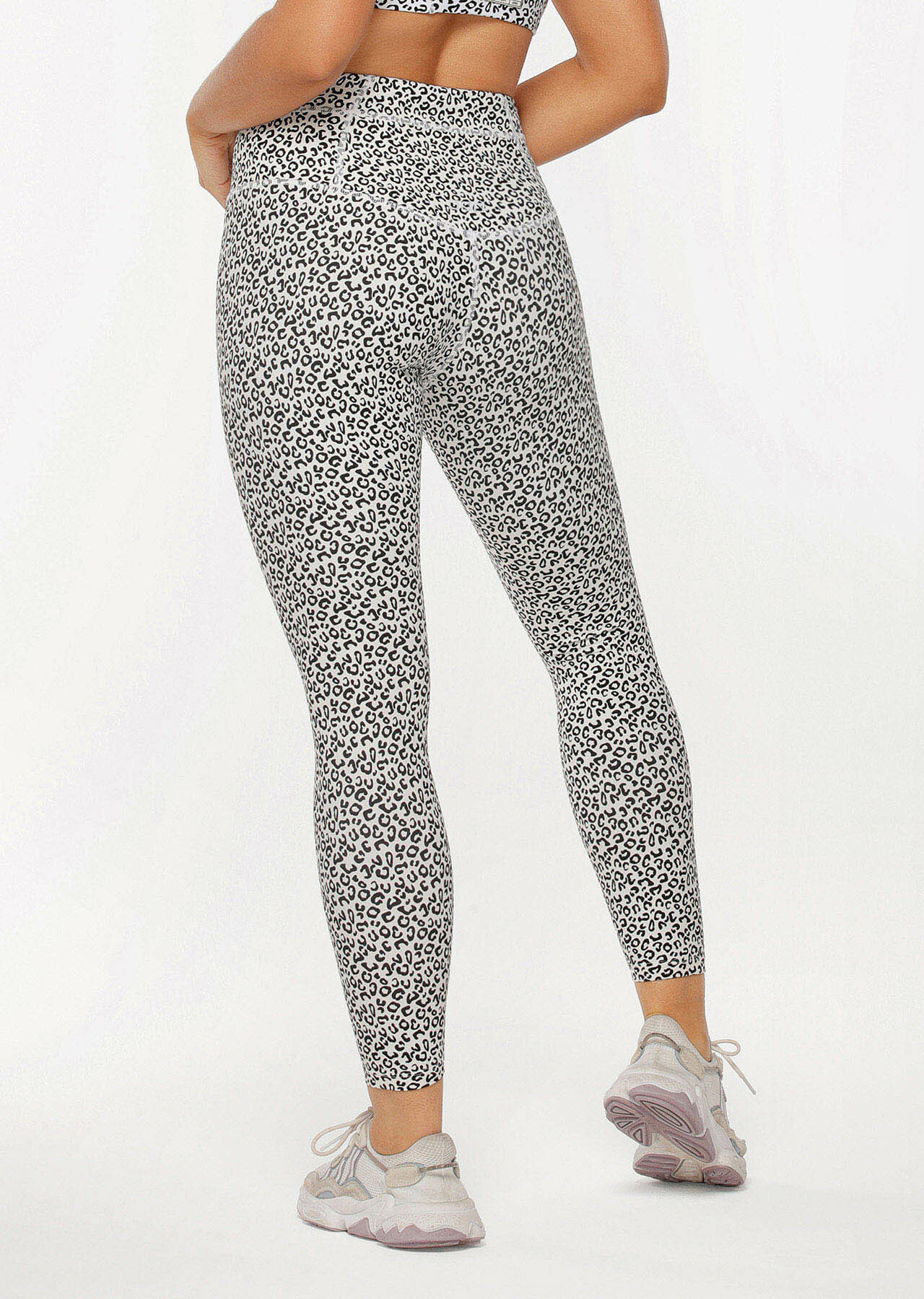 Lorna Jane Micro Leopard Core Stability Ankle Biter Leggings