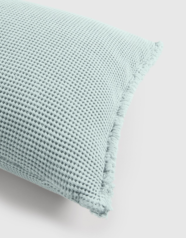 Country Road Taylor 40x60 Waffle Cushion