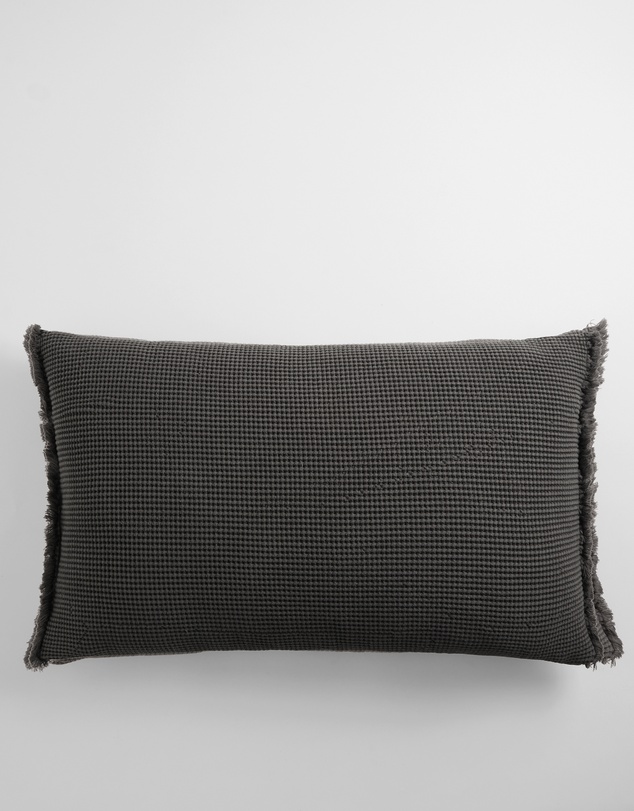 Country Road Taylor 40x60 Waffle Cushion