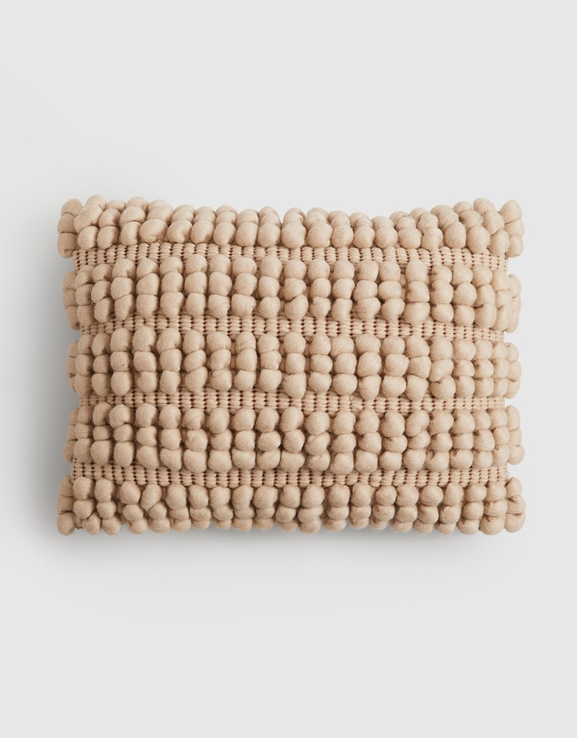 Country Road Myrtle 35x50 Cushion