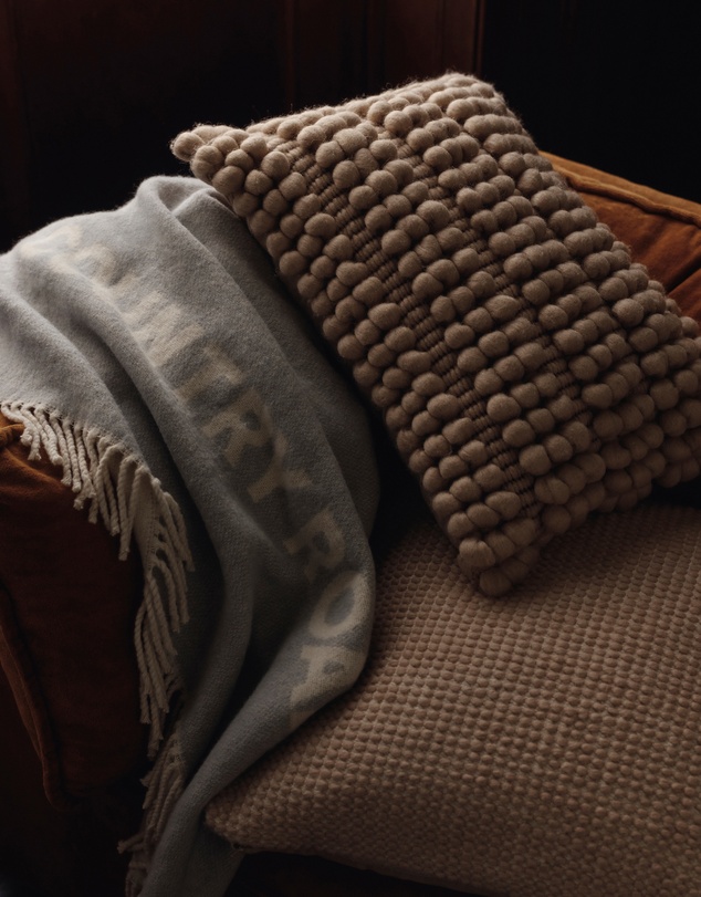 Country Road Myrtle 35x50 Cushion