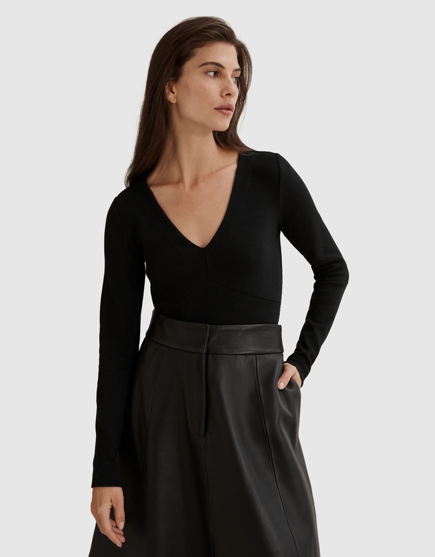 Country Road Deep V-neck Rib Long Sleeve Top