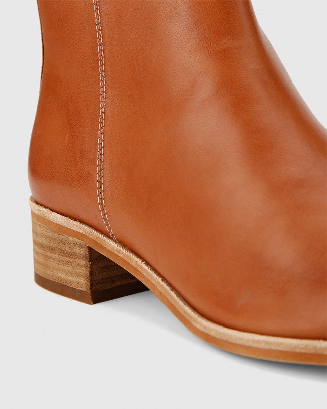 Wittner Glover Brandy Leather Flat Almond Toe Ankle Boot