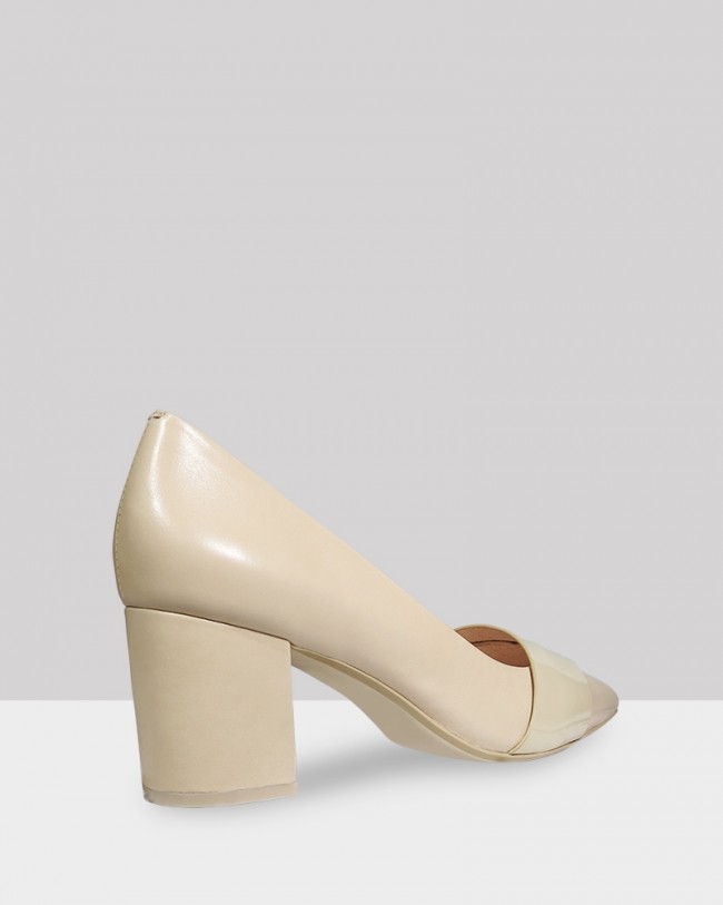 Wittner Danko Honey Leather Pointed Toe Block Heel
