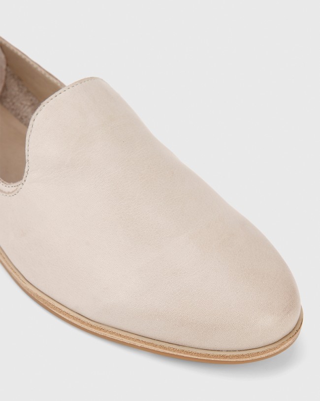 Wittner Caela Silver Grey Leather Loafer