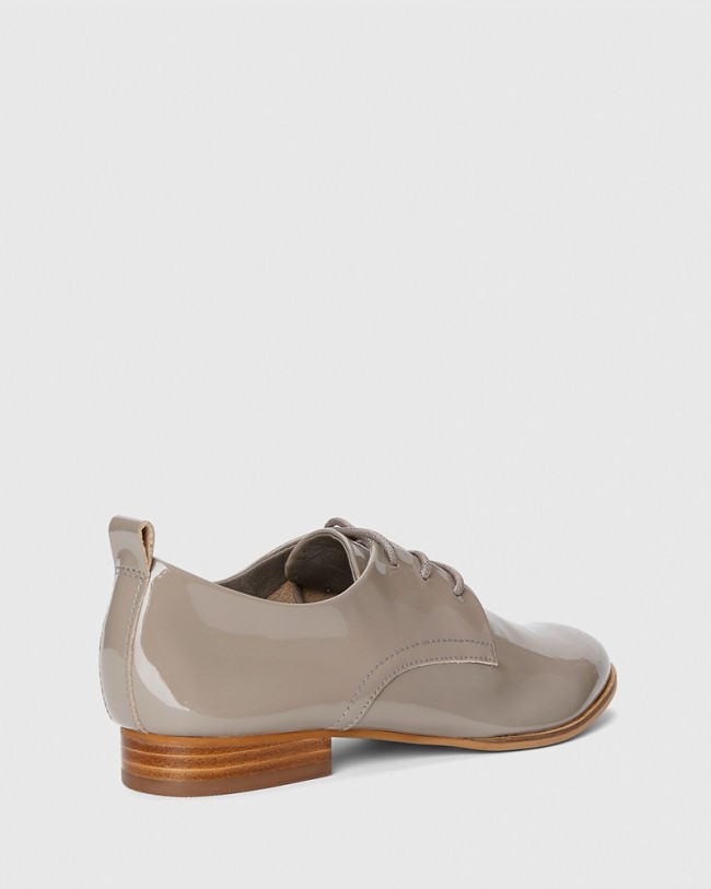 Wittner Dawes Stone Patent Brogue