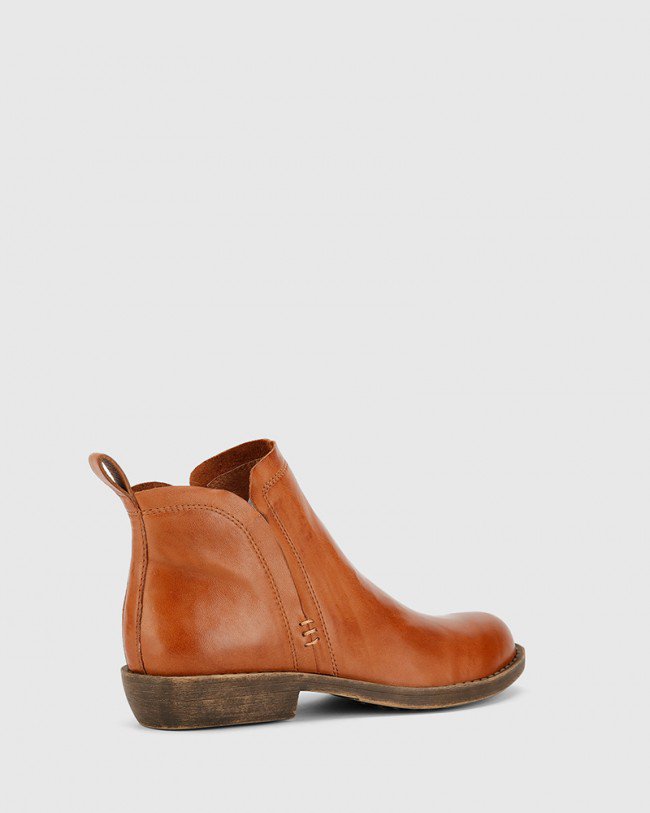 Wittner Dan Brandy Nappa Leather Round Toe Ankle Boot