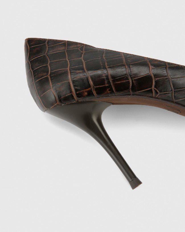Wittner Hughes Chocolate Crocodile Embossed Leather Pointed Toe Stiletto Heel
