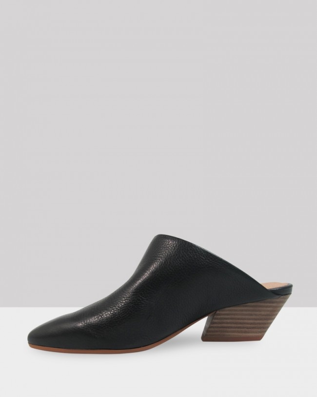 Wittner Kelsey Black Leather Heeled Mule