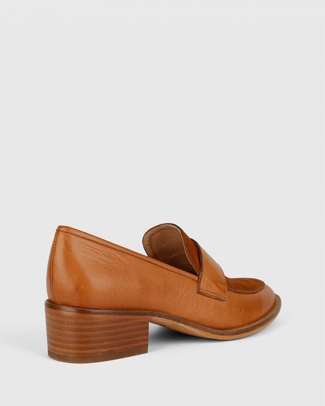 Wittner Fallon Tobacco Leather Almond Toe Loafer