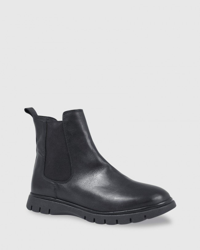 Wittner Everly Black Leather Round Toe Chelsea Ankle Boot