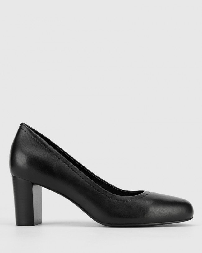 Wittner Keaton Black Leather Block Heel Almond Toe Pump