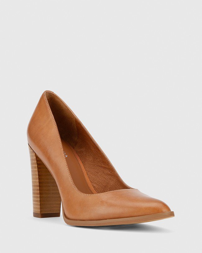 Wittner Willa Tan Leather Block Heel Pump